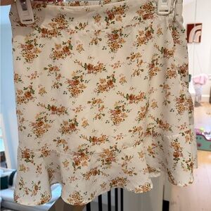 Women skirt size small
